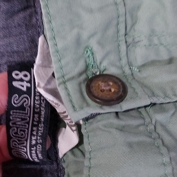 Boy's short - Picture 5 of 8